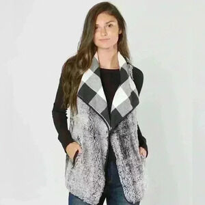 BKE‎ Gray Sherpa and Black and White Plaid Reversible Vest Size S